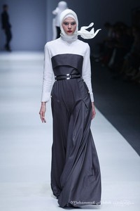 Norma Hauri Indonesia Fashion Forward. Jakarta Fashion Week 2016 at Senayan City. Jakarta. [Foto: Mohammad Abduh/Wolipop]