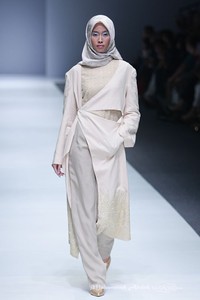 Ria Miranda Signature. Indonesia Fashion Forward. Jakarta Fashion Week 2016 at Senayan City. Jakarta. [Foto: Mohammad Abduh/Wolipop]