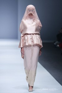 Ria Miranda Signature. Indonesia Fashion Forward. Jakarta Fashion Week 2016 at Senayan City. Jakarta. [Foto: Mohammad Abduh/Wolipop]