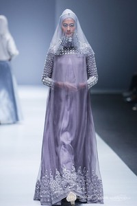 Ria Miranda Signature. Indonesia Fashion Forward. Jakarta Fashion Week 2016 at Senayan City. Jakarta. [Foto: Mohammad Abduh/Wolipop]