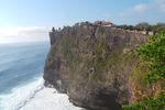 Pura Indah di Bali di Pinggir Samudera Hindia