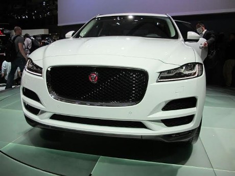 Cuma Dijual 50 Unit Jaguar F-Pace Tampil Kece di Tokyo
