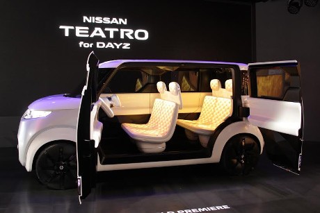 Nissan Teatro Ini Terinspirasi dari Smartphone