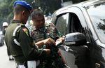 Polisi Militer Razia Kendaraan Berstiker TNI