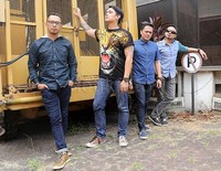 Proses penggarapan album barunya pun hampir rampung.
