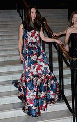Stunning! Kate Middleton Menawan Dibalut Dress Floral