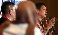 Sementara Kepala Bagian Pemantauan dan Analisis Laporan Pengelolaan Investasi OJK Nelson Siahaan bicara masalah investasi. Menurutnya ada banyak hal yang wajib diketahui investor sebelum mulai berinvestasi.