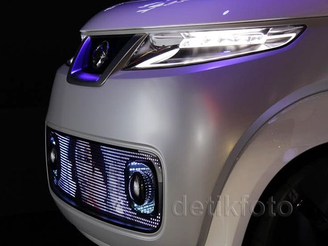 Nissan Teatro Tampil Menawan