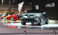 C-HR diperkenalkan pertama kali dengan varian 3-pintu pada Paris Motor Show 2014 kemudian menyusul varian 5-pintu pada IAA Frankfurt Motor Show September 2015 lalu. Di Tokyo Motor Show modelnya muncul dengan tipe 4 pintu.