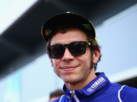 So Sweet, Begini Foto Penyemangat untuk Rossi dari Kekasihnya