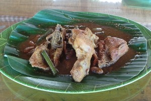 Wisata Kuliner Unik di Bali: Ayam Timbung