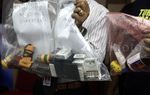 Polisi Tunjukkan Barang Bukti Bom Mal Alam Sutera