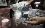 Polisi Tunjukkan Barang Bukti Bom Mal Alam Sutera