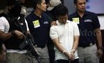 Polisi Tunjukkan Barang Bukti Bom Mal Alam Sutera