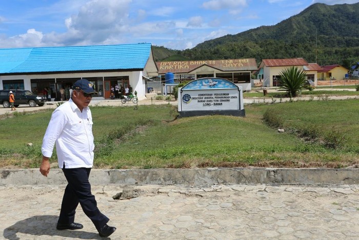 Penampakan Terbaru Proyek Jalan Perbatasan Indonesia-Malaysia