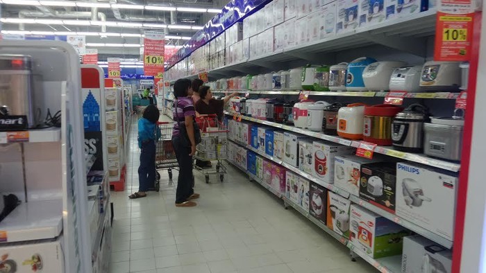 Peralatan Masak, Rice Cooker, Hingga Parfum Banting Harga di Carrefour