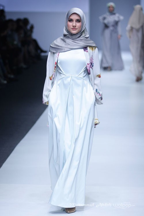 Ria Miranda Dynamic Bliss for Wardah. Jakarta Fashion Week 2016 at Senayan City. Jakarta. [Foto: Mohammad Abduh/Wolipop]
