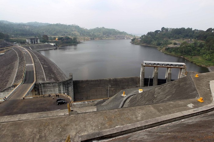 Waduk Ini Defisit Air, Jawa-Bali Krisis Listrik