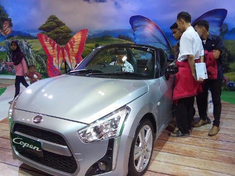 Si Mungil Daihatsu Copen Jadi Primadona di Senayan