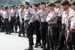 Buruh Penuhi Depan Istana Negara