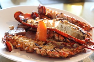 Manjakan Selera dengan Lobster dan Kobe Beef di Bengawan Weekend Brunch