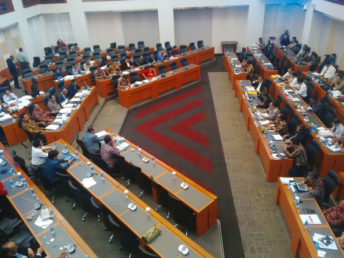 Rapat Hingga Pagi Buta, Banggar DPR Setujui APBN Jokowi Rp 2.095 T