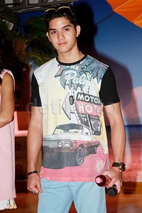 Al mengaku masih betah menjomblo hingga kini. Pool/Gus Mun/detikFoto.