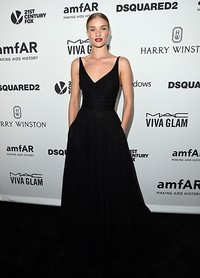 Rosie Huntington-Whiteley. Jason Merritt/Getty Images for amfAR/detikFoto.