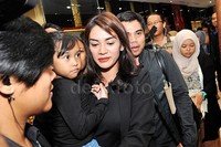 Masayu tidak mau memberikan pernyataan seputar proses cerai maupun rumah tangganya. Pool/Noel/detikFoto.