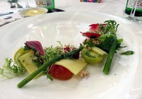 Dalam acara Table Manner, menu pembuka yang pertama dinikmati adalah Caprese. Sajian ini terdiri dari potongan buah tomat ceri, Australian mozarella, potongan asparagus, bit, basil dan disiram dengan minyak zaitun dan saus pesto yang enak.