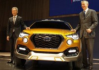 Mobil konsep tipe crossover, Datsun GO-cross dipamerkan di Nissan Global Headquarters, Kamis (29/10/2015) waktu setempat.