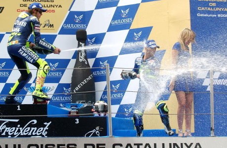 Rossi di Tengah Kepungan Pebalap-pebalap Spanyol