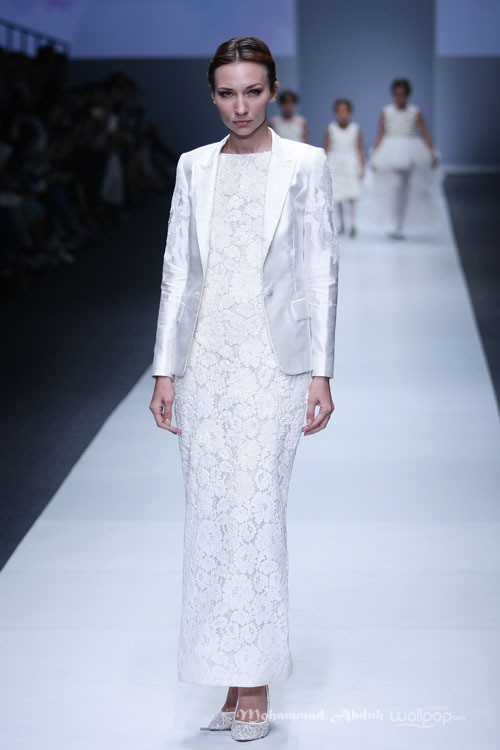 Barli Asmara Dynamic Bliss for Wardah. Jakarta Fashion Week 2016 at Senayan City. Jakarta. [Foto: Mohammad Abduh/Wolipop]