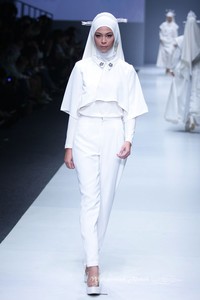 Zaskia Sungkar Dynamic Bliss For Wardah. Jakarta Fashion Week 2016 at Senayan City. Jakarta. [Foto: Mohammad Abduh/Wolipop]