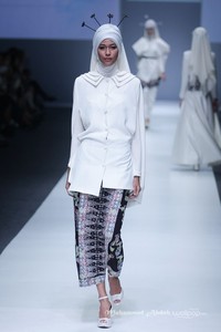 Zaskia Sungkar Dynamic Bliss For Wardah. Jakarta Fashion Week 2016 at Senayan City. Jakarta. [Foto: Mohammad Abduh/Wolipop]