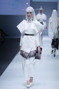 Zaskia Sungkar Dynamic Bliss For Wardah. Jakarta Fashion Week 2016 at Senayan City. Jakarta. [Foto: Mohammad Abduh/Wolipop]