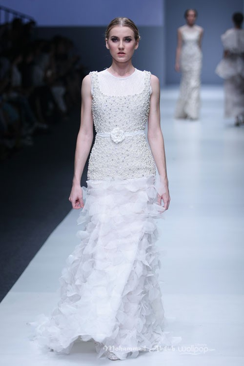 Barli Asmara Dynamic Bliss for Wardah. Jakarta Fashion Week 2016 at Senayan City. Jakarta. [Foto: Mohammad Abduh/Wolipop]