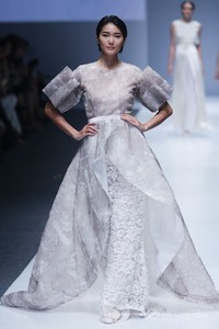 Barli Asmara Dynamic Bliss for Wardah. Jakarta Fashion Week 2016 at Senayan City. Jakarta. [Foto: Mohammad Abduh/Wolipop]