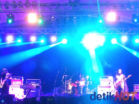 Sound System KCMI Keok Menahan Gempuran The S.I.G.I.T