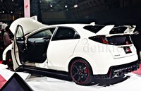 Mesin yang digendong mobil ini diklaim sangat seimbang antara tenaga, torsi dan respons.     