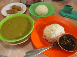 Lidah Digoyang Soto Medan