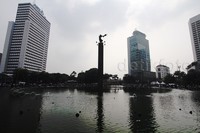 Landmark tugu selamat datang itu banyak pompa airnya yang rusak sehingga menyebabkan air mancur Bundaran HI tidak berfungsi.