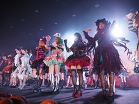 JKT48 di acara Handshake Festival di Ecovention, Ancol, Jakarta Utara, Sabtu (31/10/2015).