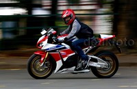 detikOto menjajal ketangguhan Honda CBR1000RR SP di jalanan Jakarta. Pool/Reno Hastukrisnapati/detikFoto.