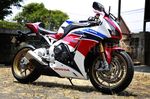 Tangguhnya Honda CBR1000RR SP
