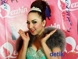 Tak Merasa Ketuaan, Regina Siap Rilis Cinta Basi
