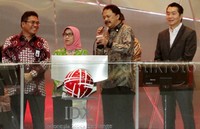 Dalam acara ini juga dilakukan penandatanganan Memorandum of Understanding (MOU) antara Telkom dengan PT Bursa Efek Indonesia (PT BEI), PT Kliring Penjamin Efek Indonesia (PT KPEI) dan PT Kustodian Sentral Efek Indonesia (PT KSEI) tentang Dukungan Pengembangan Layanan dan Infrastruktur Telekomunikasi serta Informasi Pasar Modal. Lamhot Aritonang/detikFoto.
