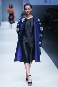 Tities Sapoetra Grazia Jakarta Fashion Week 2016 at Senayan City. Jakarta. [Foto: Mohammad Abduh/Wolipop]