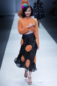 Tities Sapoetra Grazia Jakarta Fashion Week 2016 at Senayan City. Jakarta. [Foto: Mohammad Abduh/Wolipop]