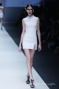 Dena Rahman Shanghai Scandal. Grazia Jakarta Fashion Week 2016 at Senayan City. Jakarta. [Foto: Mohammad Abduh/Wolipop]